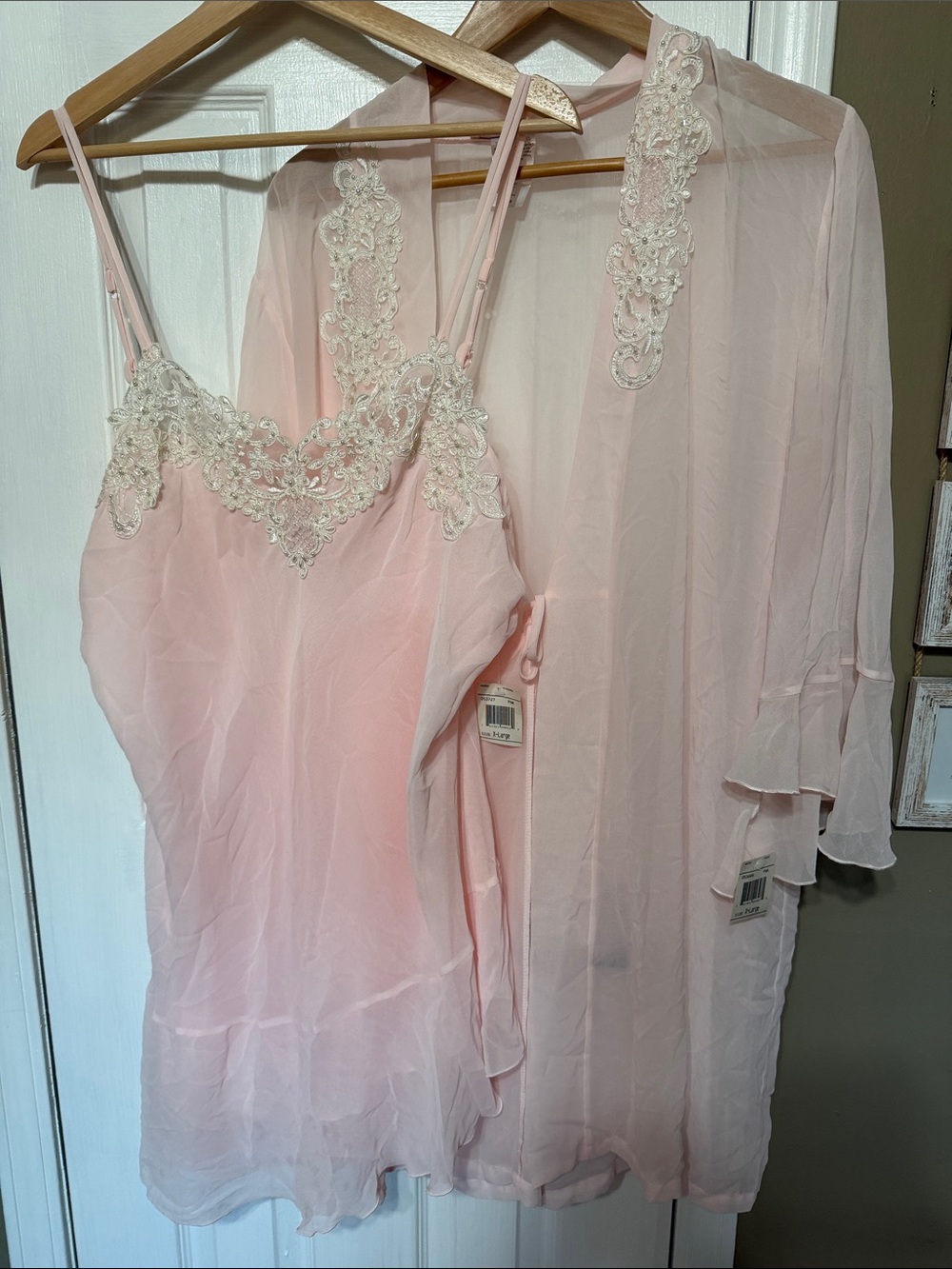 California Dynasty Light Pink Lace-Trim Chemise and Matching Robe Set